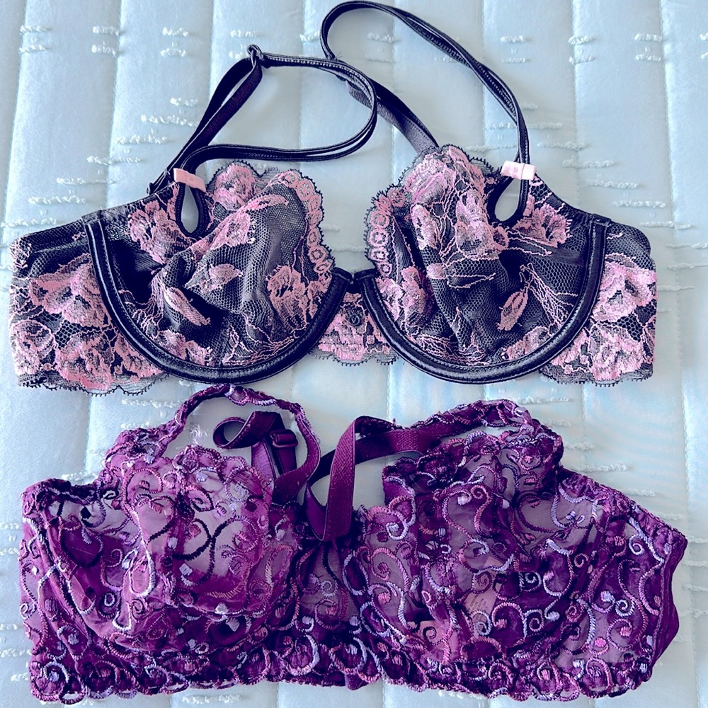 💜Two for one Sexy Victoria’s Secret bras 💜